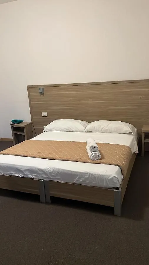 Hotel Trieste Riccione 2*,